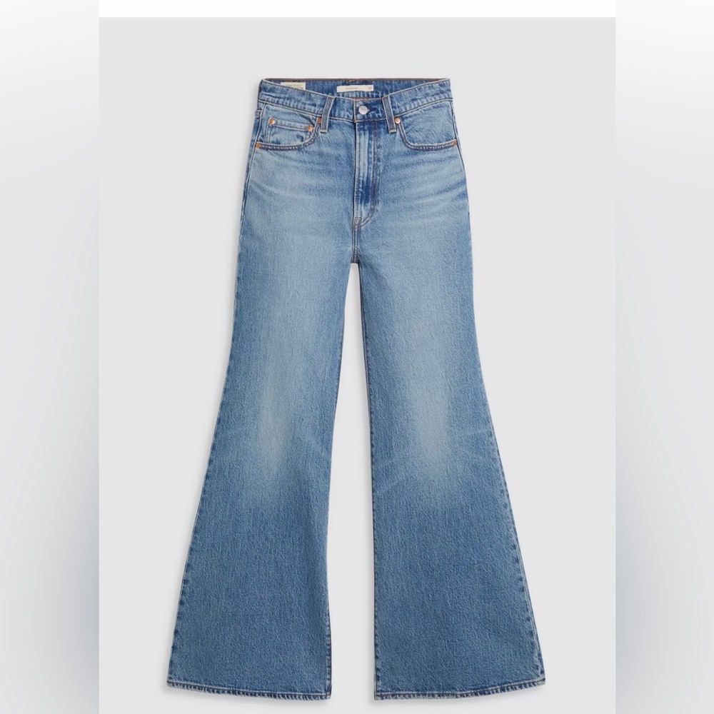 Levi's Womens Wide-Leg Flare Jeans in Light Blue Denim